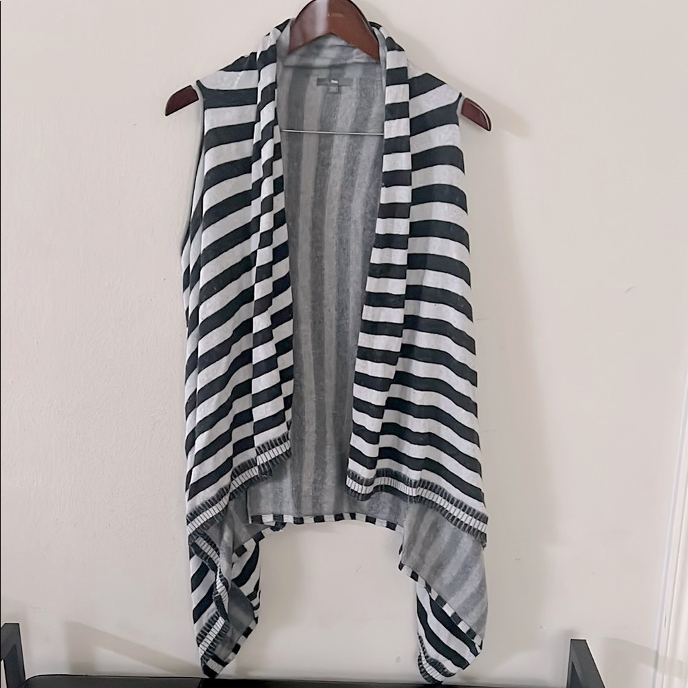 GAP Striped Sleeveless Knit Open Cardigan Blue and White Casual Small Medium